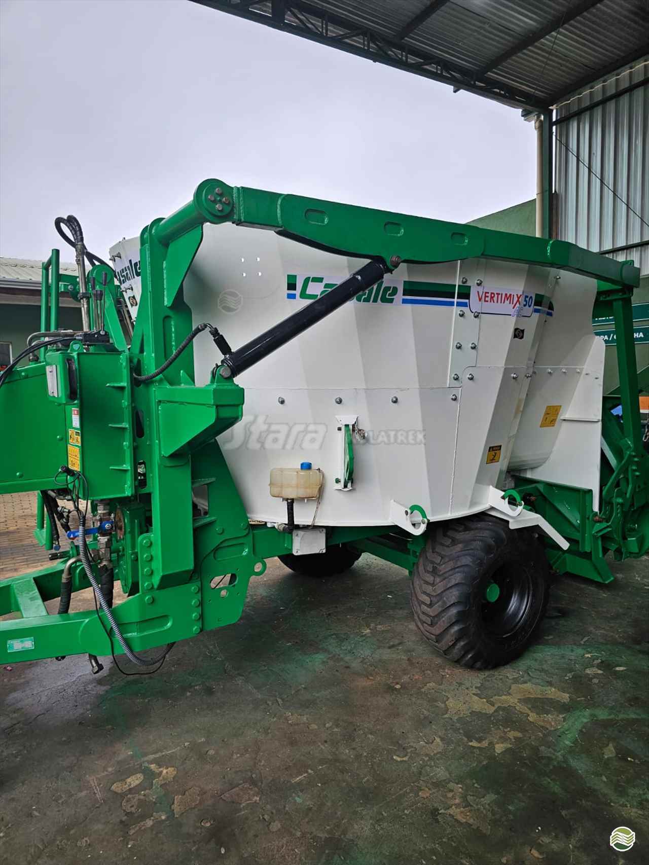 IMPLEMENTOS AGRICOLAS VAGAO VERTICAL VAGAO VERTICAL AUTO-CARREGÁVEL Rolatrek Implementos Agrícolas - Stara CASTRO PARANÁ PR